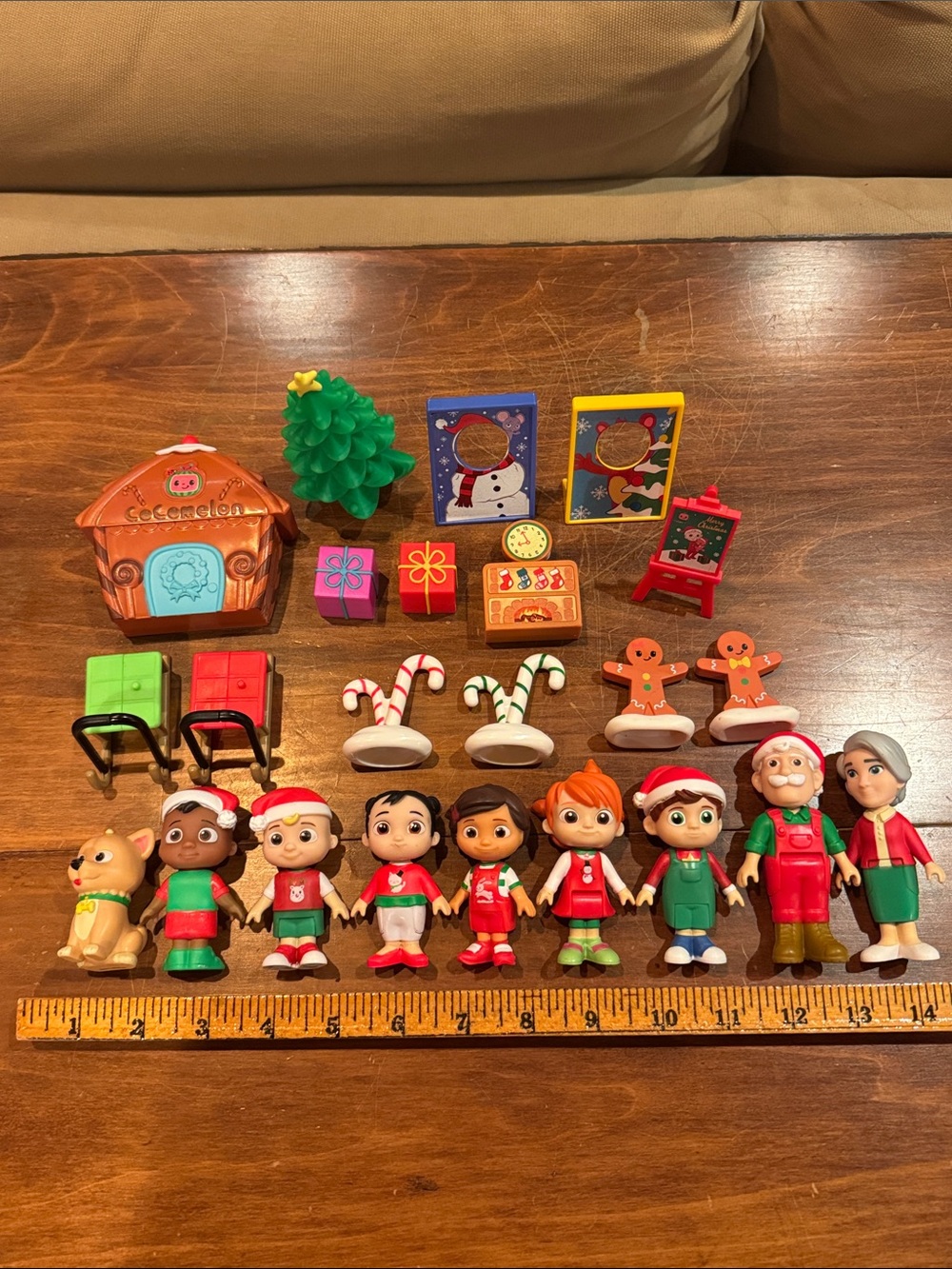 Jazwares CoComelon Advent Calendar Figurines Play Set of 23 Pieces Christmas - Picture 7 of 7